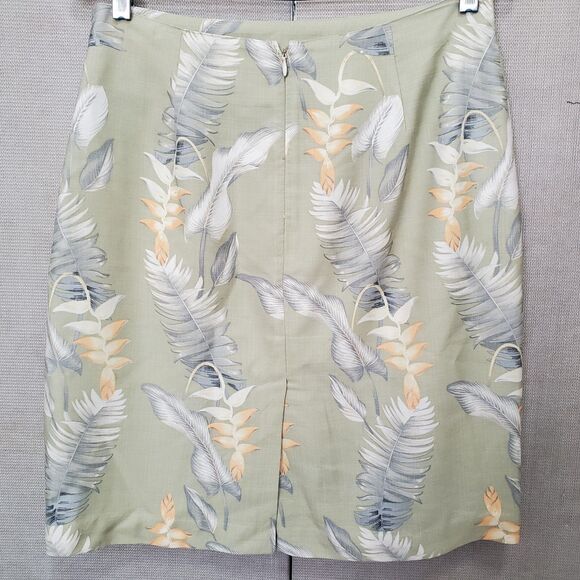 Tommy Bahama Green Tropical Leaf/Feather Print Silk Straight Skirt Size 8 - Picture 2 of 6